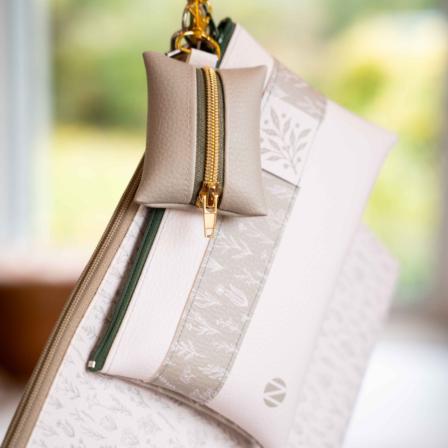 Office Set Flower Bellis