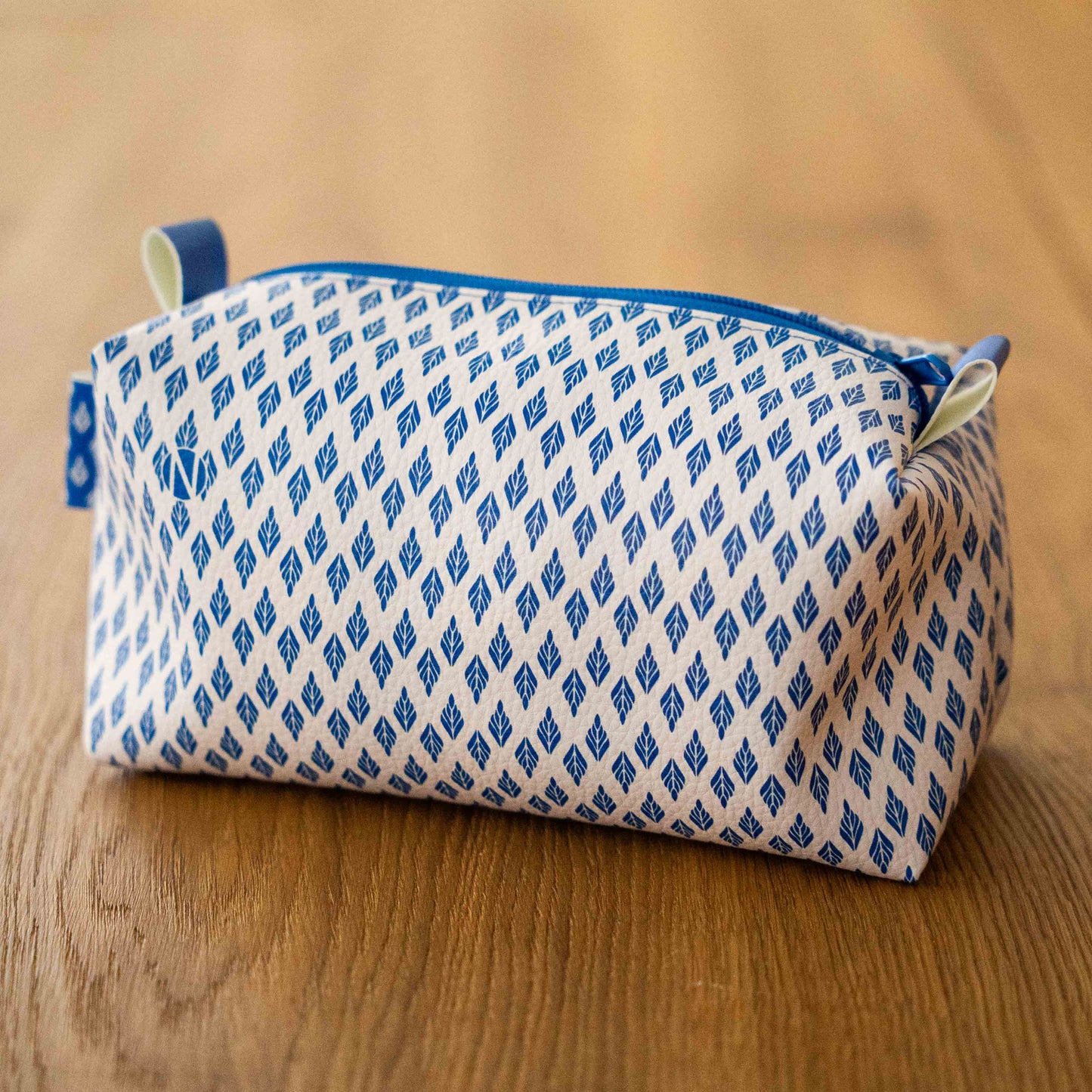 BoxyBag Paneel Blue Blätter