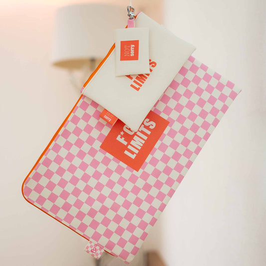 Office Set Women "F*ck Limits"